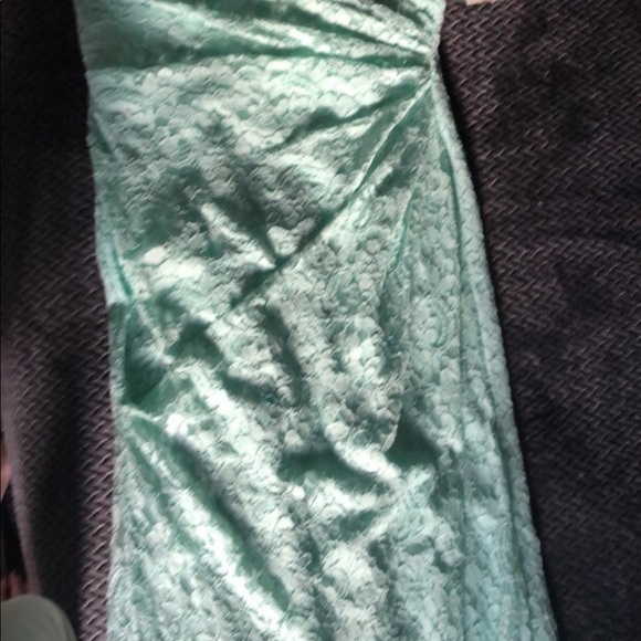 Dress - Picture 3 of 5